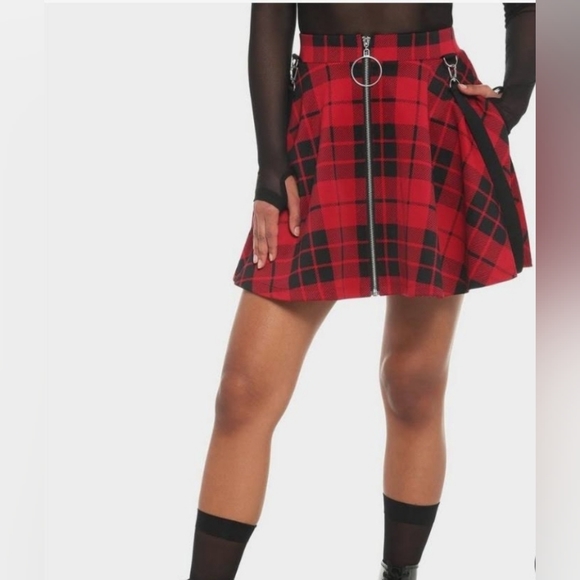 Hot Topic Dresses & Skirts - Black & Red Plaid O-Ring Gothcore Skater Skirt